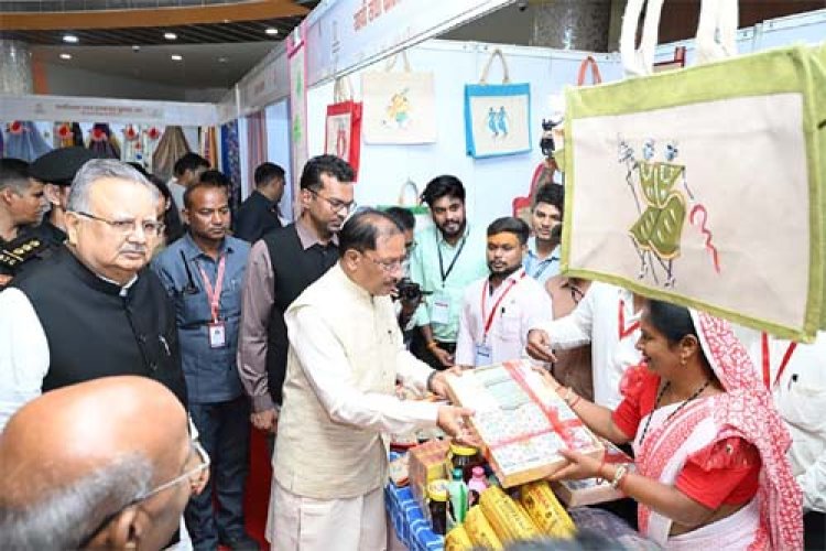 कोसा की चमक अब वैश्विक बाजार तक : मुख्यमंत्री ने लॉन्च किया छत्तीसगढ़ का प्रीमियम हैंडलूम ब्रांड 'कोशल फैब'