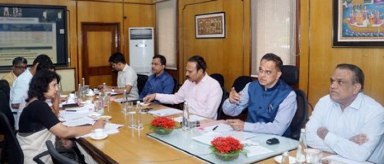 प्रधानमंत्री के सलाहकार  तरुण कपूर ने दिल्ली-एनसीआर में वायु प्रदूषण नियंत्रण उपायों की समीक्षा की