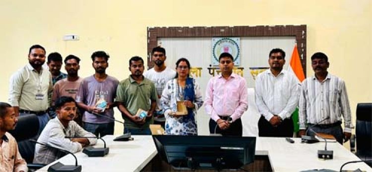 अब गांव में ही मिलेगी बैंकिंग सुविधा, सुकमा के 39 अटल डिजिटल सुविधा केंद्रों को माइक्रो एटीएम