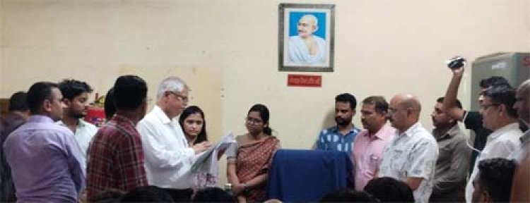 राज्य निर्वाचन आयुक्त ने दौसा में नगरीय निकाय चुनाव की तैयारियों का लिया जायजा,