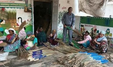 अबुझमाड़ की नई सुबह: जब जंगलों की छांव से निकलकर स्वावलंबन की मिसाल बनीं नारायणपुर की महिलाएं