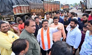 उप मुख्यमंत्री विजय शर्मा ने ट्रांसपोर्ट नगर का किया निरीक्षण
