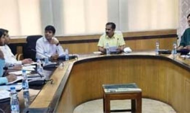 विभिन्न ब्लैक स्पॉट में आवश्यक सुधार हेतु सचिव परिवहन की अध्यक्षता में हुई बैठक
