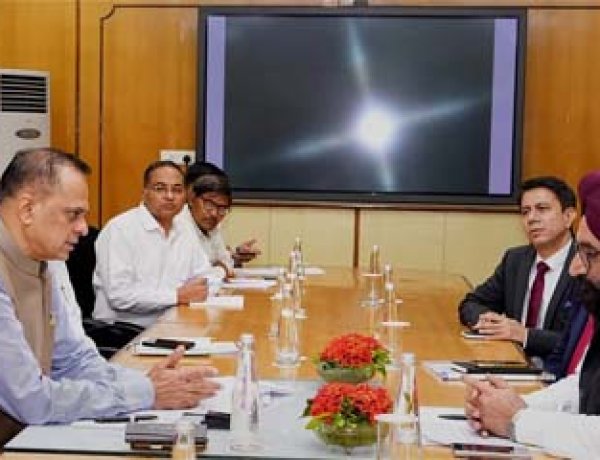 मुख्य सचिव से इंडियन ऑयल के चेयरमैन की शिष्टाचार भेंट 