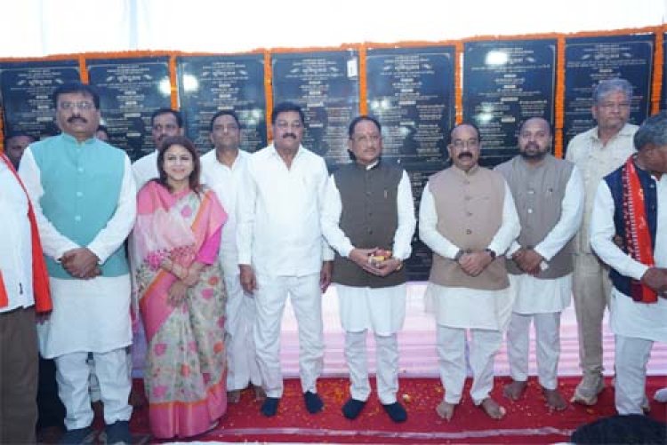मुख्यमंत्री विष्णु देव साय ने बेमेतरा जिले को दी 183 करोड़ के विकास कार्यों की सौगात