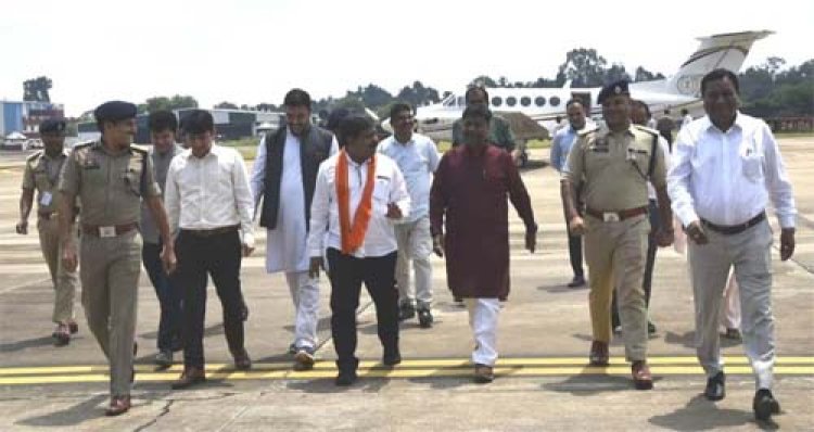 उप मुख्यमंत्री विजय शर्मा और वन मंत्री केदार कश्यप का जगदलपुर आगमन