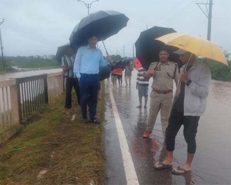 बस्तर में चक्रवाती तूफान ‘अर्नब का असर, मूसलाधार बारिश से बाढ़ की स्थिति, प्रशासन ने संभाला मोर्चा