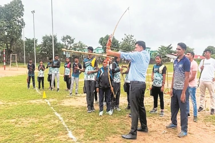 विशेष लेख : बस्तर के जनजातीय बच्चे देश को दिखा रहे नई राह