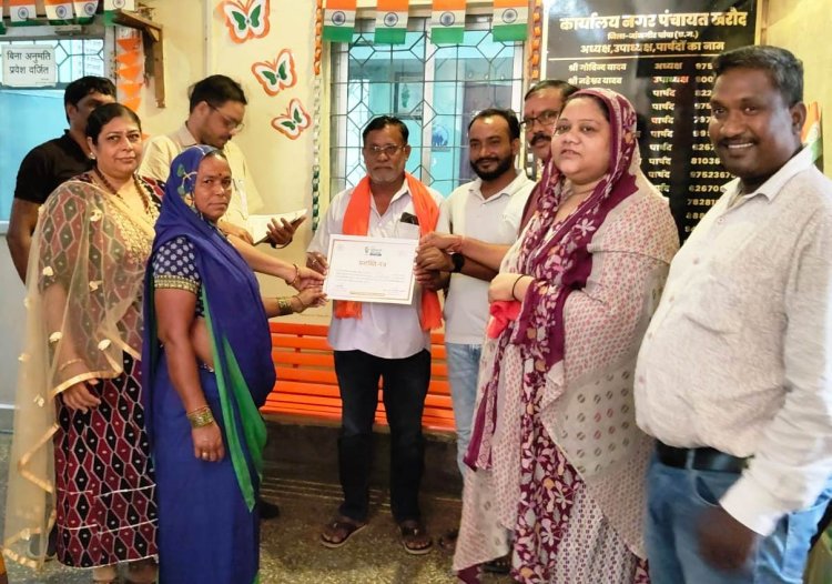 सेवा मेरा योगदान’ में श्रमदान से स्वच्छता का संदेश, स्वच्छता दीदियों के योगदान का हुआ सम्मान’