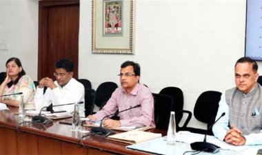 मुख्य सचिव वी. श्रीनिवास की अध्यक्षता में जनगणना-2027 के दूसरे चरण की तैयारियों को लेकर राज्य स्तरीय समन्वय समिति की बैठक