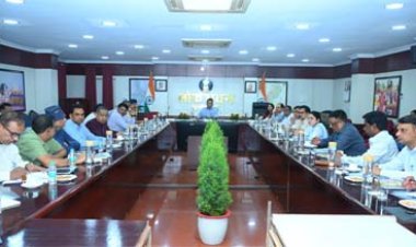 राष्ट्रपति श्रीमती द्रौपदी मुर्मू के छत्तीसगढ़ प्रवास की तैयारियों  के संबंध में लोकभवन में बैठक आयोजित