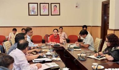 अलवर एवं खैरथल के क्षेत्रवासियों को मिली दो रेल गाड़ियों के परिचालन की सौगात