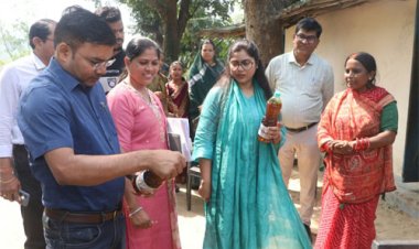 स्वरोजगार से आत्मनिर्भरता की राह पर ग्रामीण महिलाएं