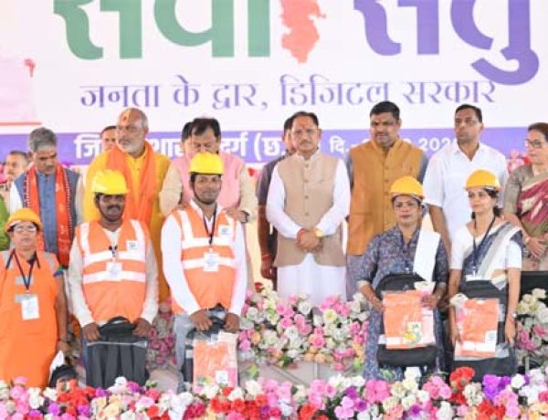मातृशक्ति के सम्मान और स्वावलंबन का मजबूत आधार बनी महतारी वंदन योजना: मुख्यमंत्री विष्णु देव साय
