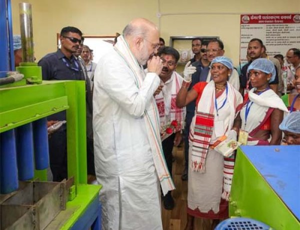 विशेष लेख : शहीद गुंडाधुर की धरती से लिखी जा रही बस्तर में बदलाव की कहानी