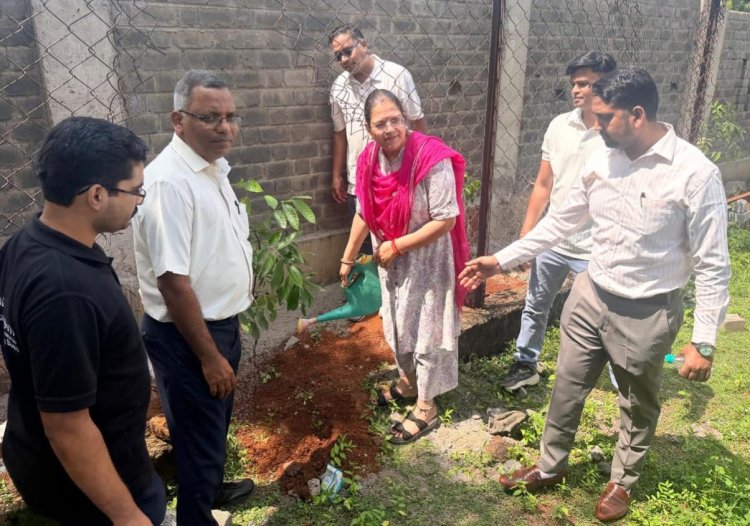गांधी जयंती पर हरित भविष्य का संकल्पः चित्रोत्पला फिल्म सिटी में वृहद पौधारोपण अभियान