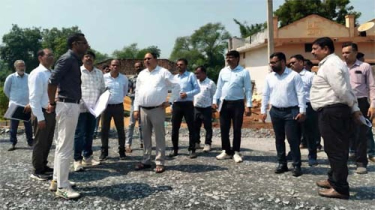 बरसात के बाद निर्माण कार्यों को मिली रफ्तार, गुणवत्ता और समय-सीमा पर जोर