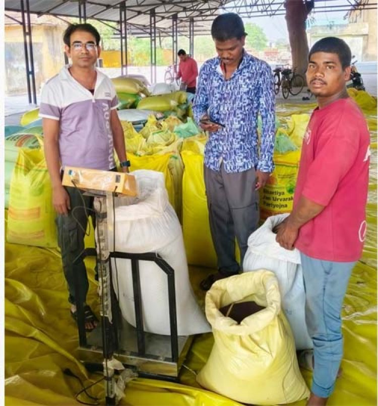सेवा संकल्प अभियान: सेवा की कहानी : पीएम-किसान सम्मान निधि से किसान उमेन्द्र यादव को खेती-किसानी के जरूरी खर्चों को पूरा करने में मिल रही मदद