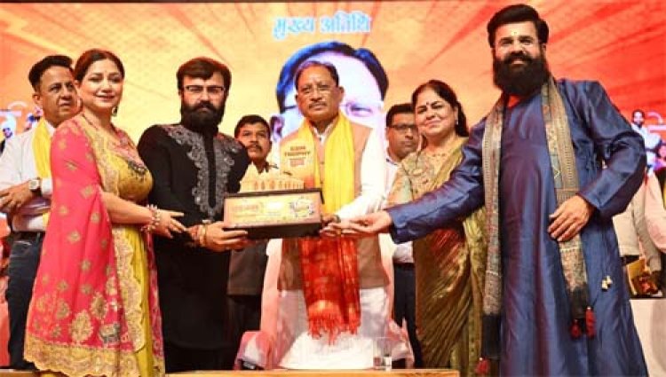 गरबा महोत्सव हमारी समृद्ध सांस्कृतिक परंपरा और मातृशक्ति के सम्मान का प्रतीक: मुख्यमंत्री विष्णु देव साय
